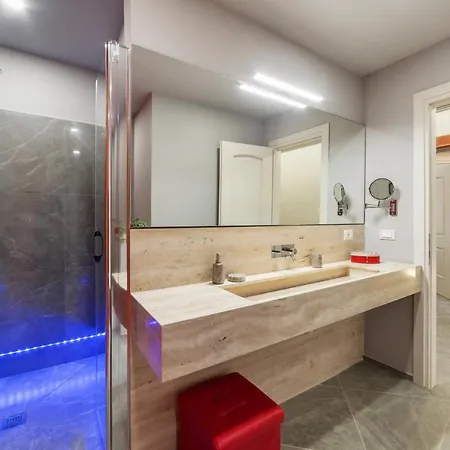 Bmga L Viapaola43 Palace شقة فندقية