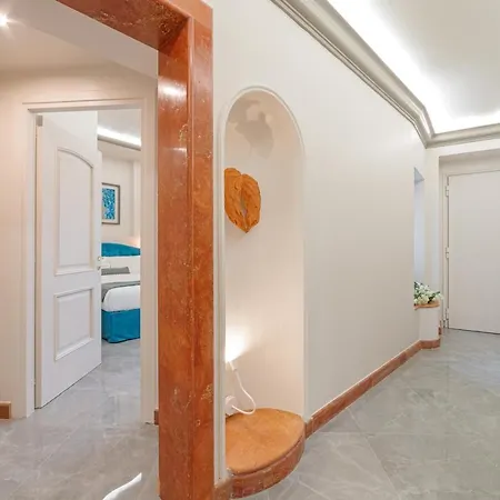 Bmga L Viapaola43 Palace