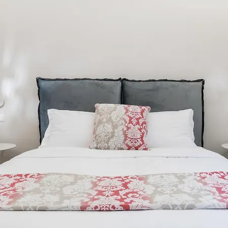 Bmga L Viapaola43 Palace