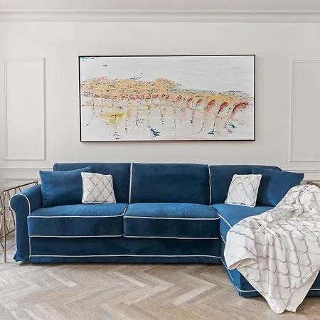 Bmga L Viapaola43 Palace