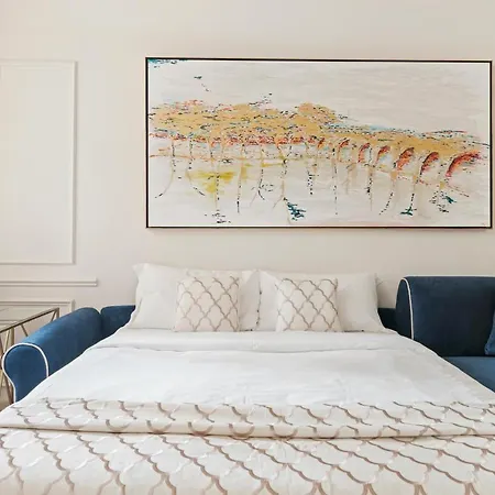 Bmga L Viapaola43 Palace